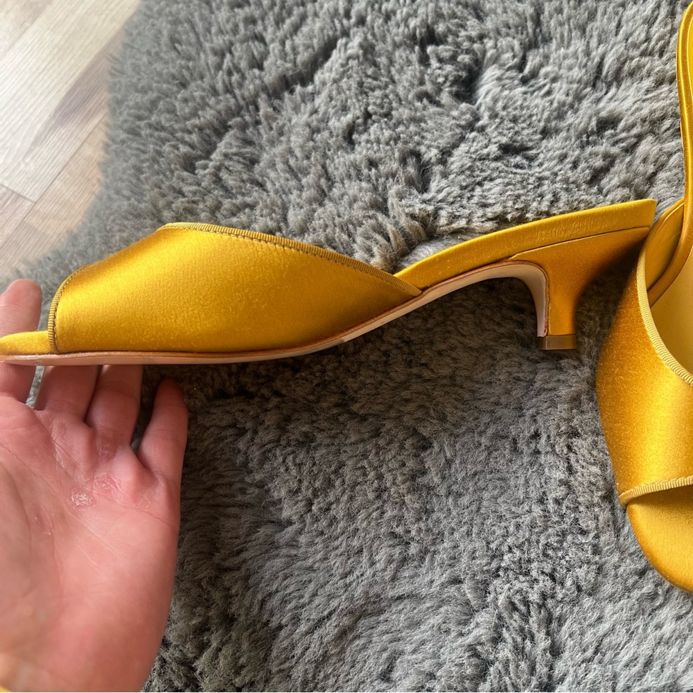 New With Dust Bag Doen Callie Mule in Marigold Satin Size 35 - Picture 4 of 15